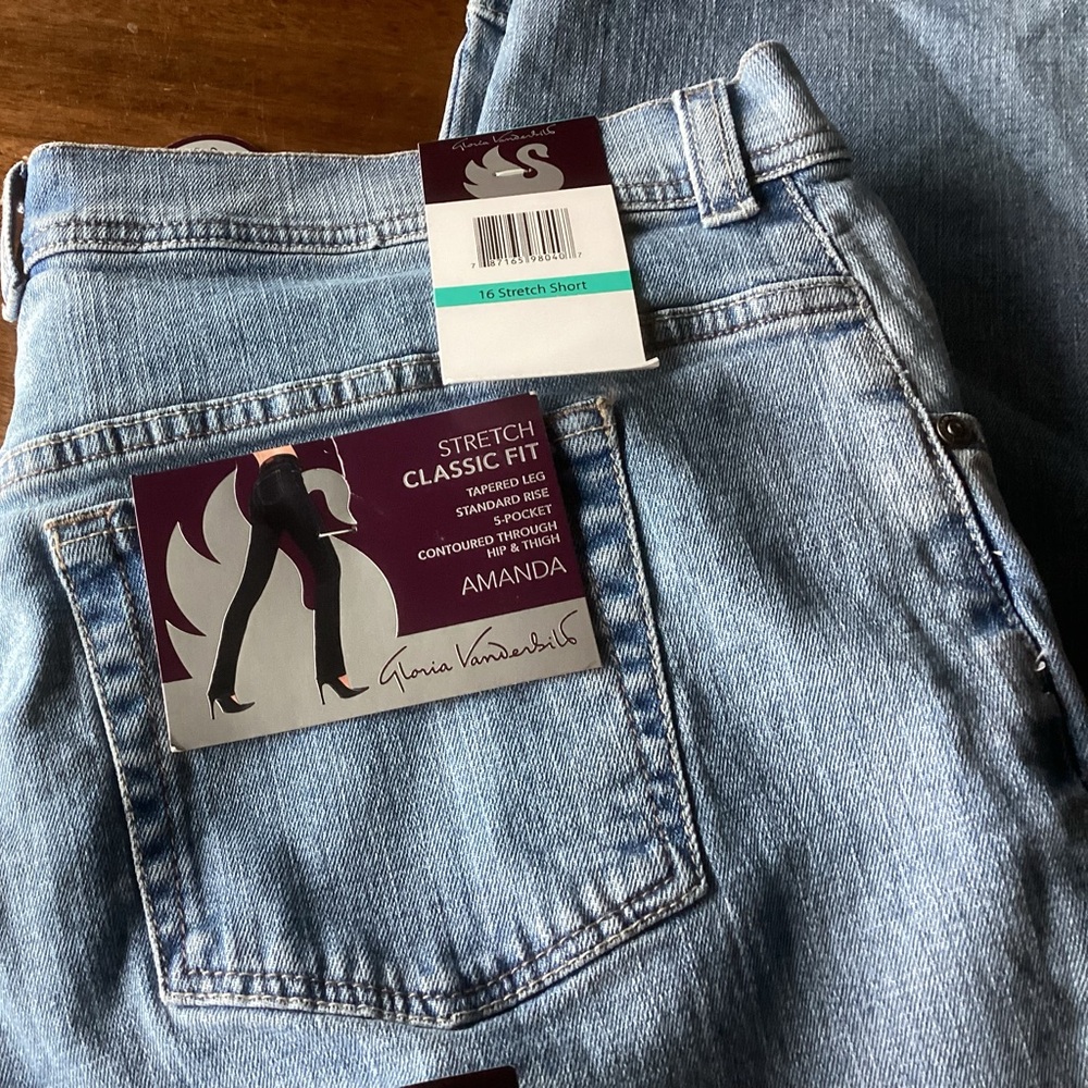 Women’s Gloria Vanderbilt jeans